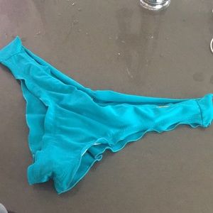 Lulu fama Swim bottoms